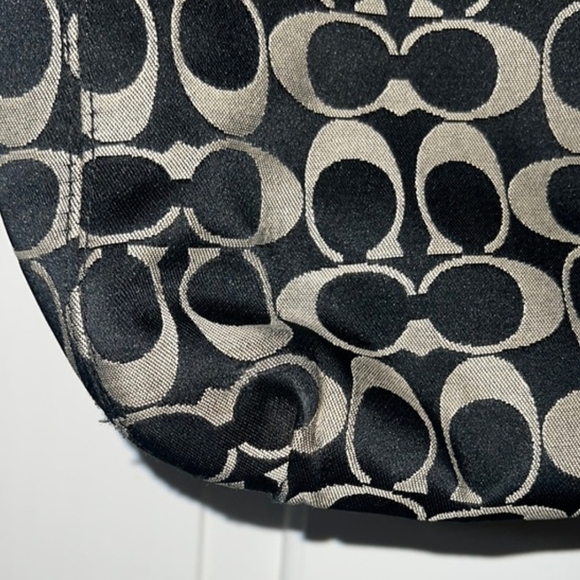 Coach Ashley F20111 Signature C Hippie Shoulder Bag - Picture 4 of 13